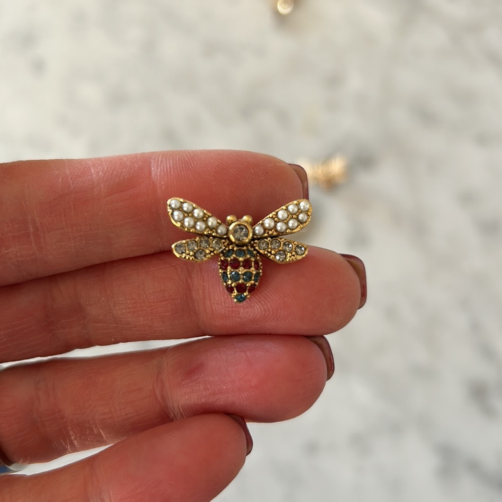 Bee earrings - Picture 2 of 3